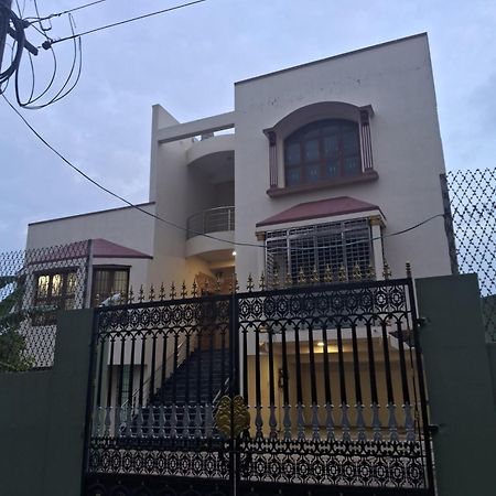 The Lake Farm House Chennai Exterior foto